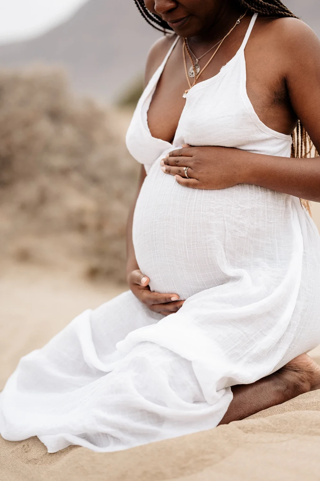 Pregnancy portrait photographer Lanzarote Lucilla Bellini